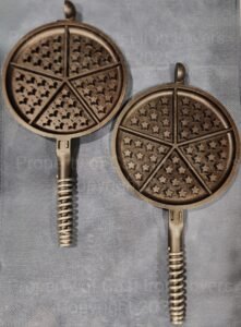 American made cast iron, American made cast iron waffle iron, American made cast iron waffle maker, Cast iron waffle maker, cast iron cookware, cast iron made in America